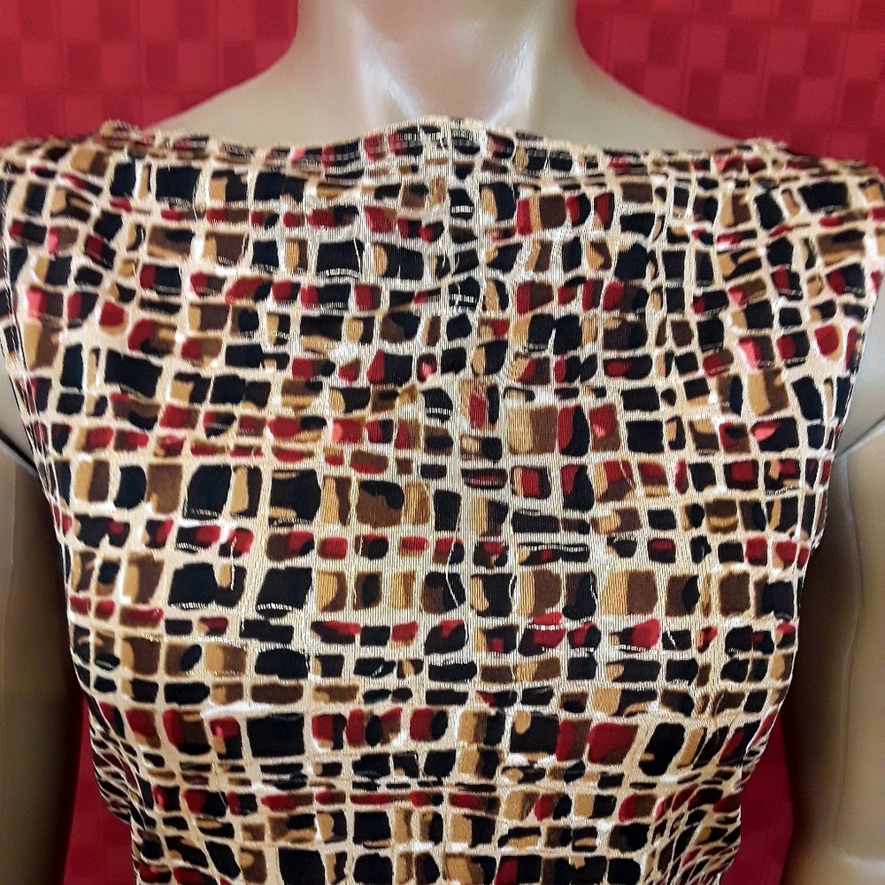 Pullover Print Top